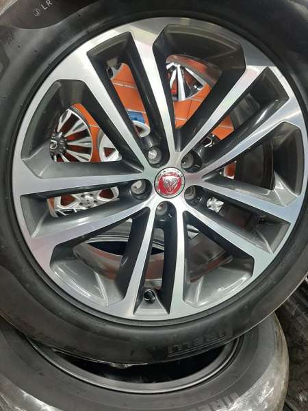 valuveljed Jaguar Original