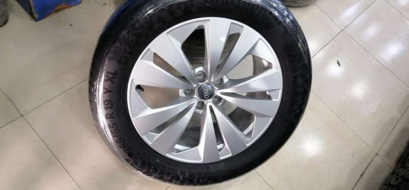 valuveljed Audi Q8 original