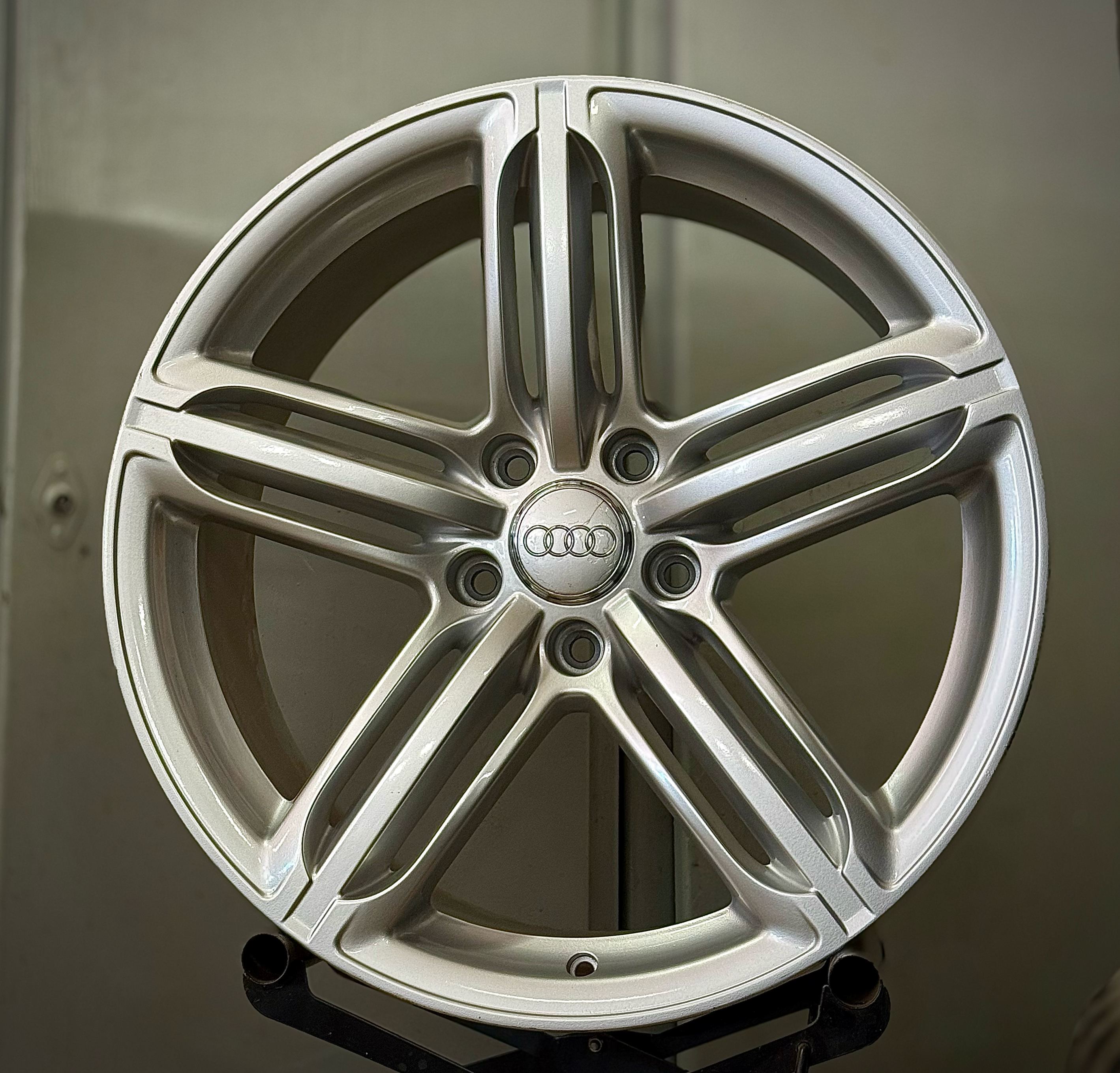 valuveljed Audi Q7 original